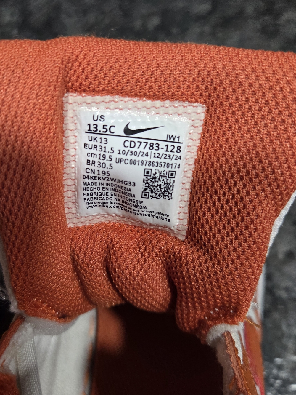 Nike Kids Court Borough Mid 2 Sneakers Size 13.5 - Picture 8 of 8